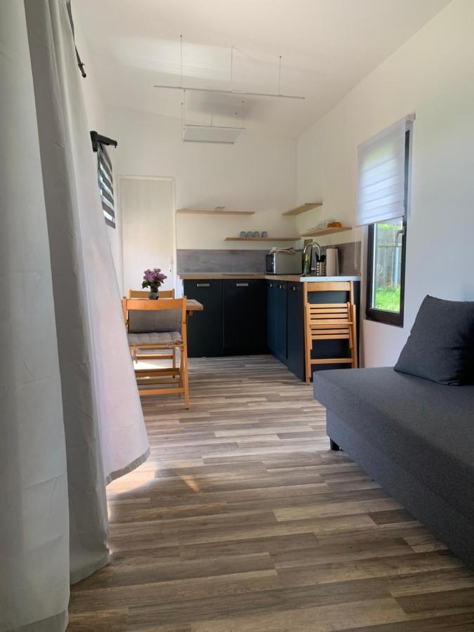 Tiny Retreat Villa เมียร์คูรา-ชุค ภายนอก รูปภาพ